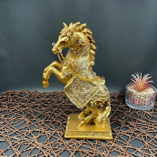 CAVALO DOURADO COM GLITTER RESINA