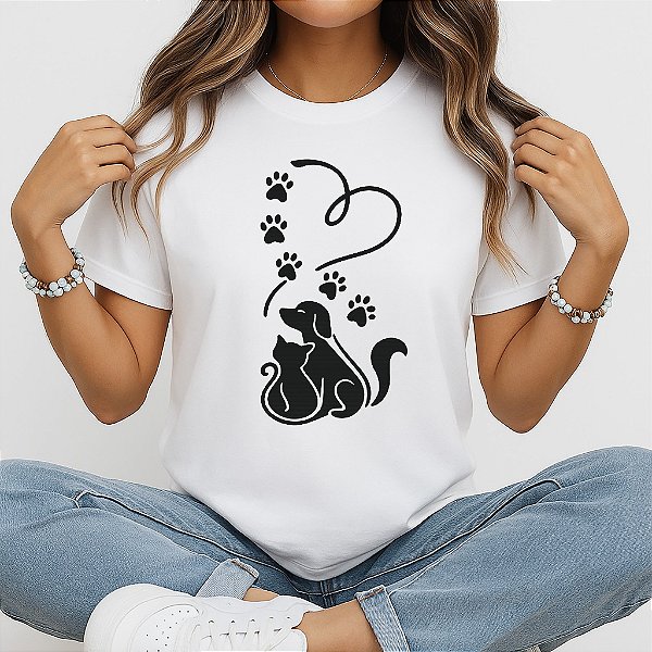 Camiseta Baby Look Feminina Cão e Gato Coração e Patinhas