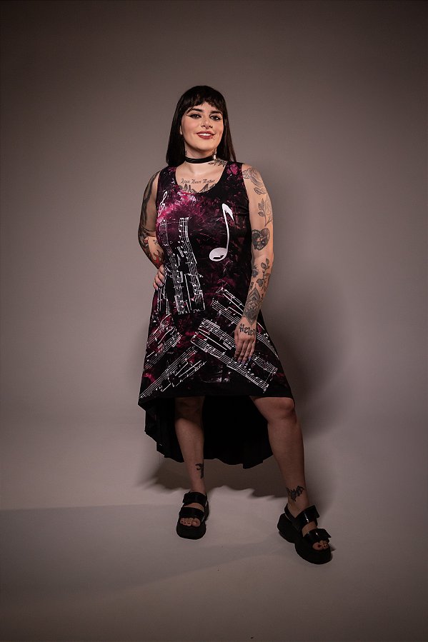 Vestido Musical mullet com pintura manual