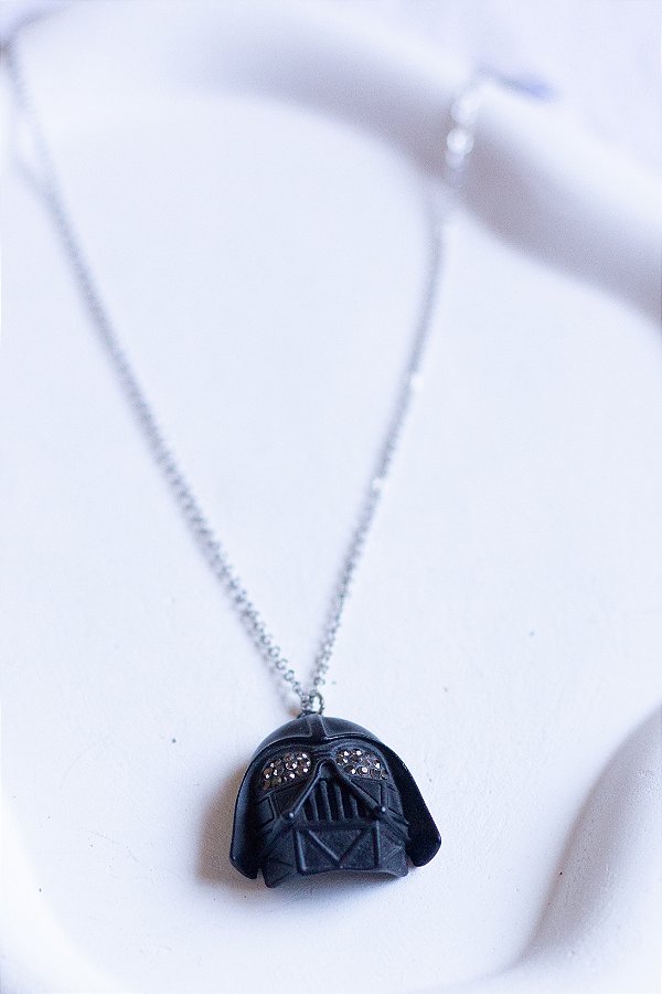 Colar Darth Vader