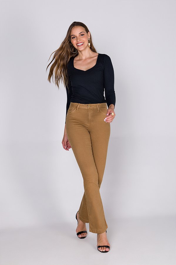Calça Jeans Flare Cropped Trich - Caqui