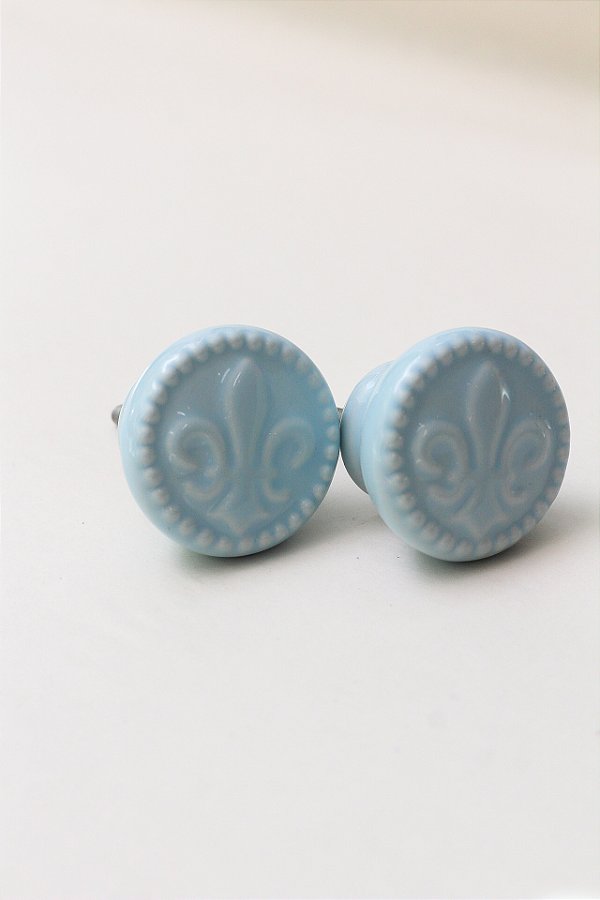 Puxador de Porcelana Flor de Lis Azul Claro