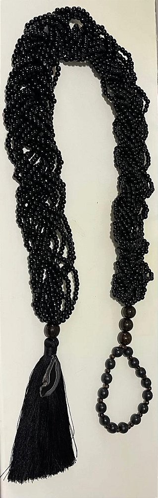 Colar contas preta em madeira tassel em seda  2 m
