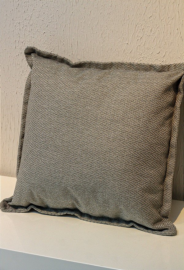 ALMOFADA LINHO RUSTICO CINZA  QUADRADA COM ABAS 50 X 50