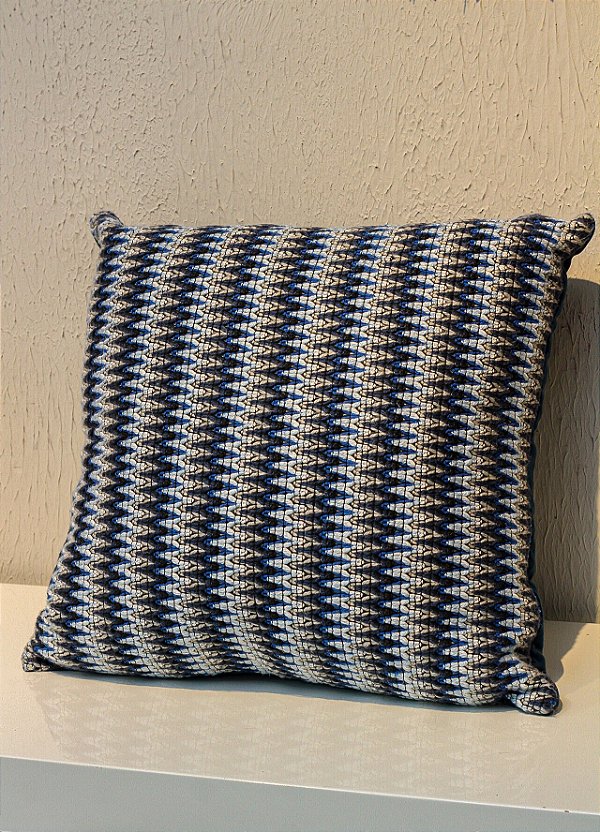 Almofada linho bordado, tons azul, branco e cinza, 50x50