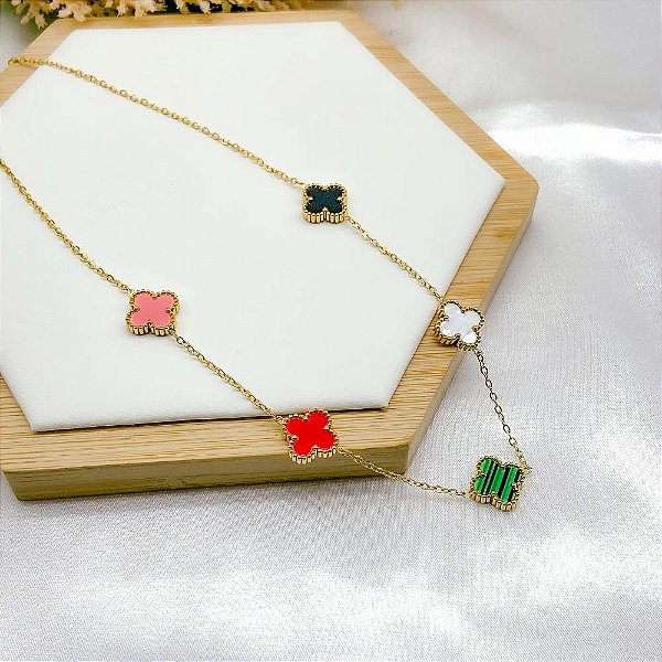 COLAR AÇO INOX 45 CM TREVO DOURADO - COLORIDO