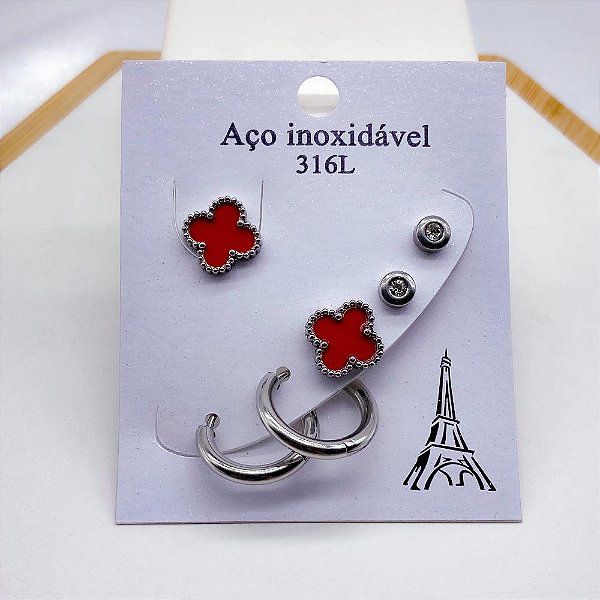 CARTELA TRIO BRINCOS AÇO INOXIDÁVEL TREVO VERMELHO - PRATEADO