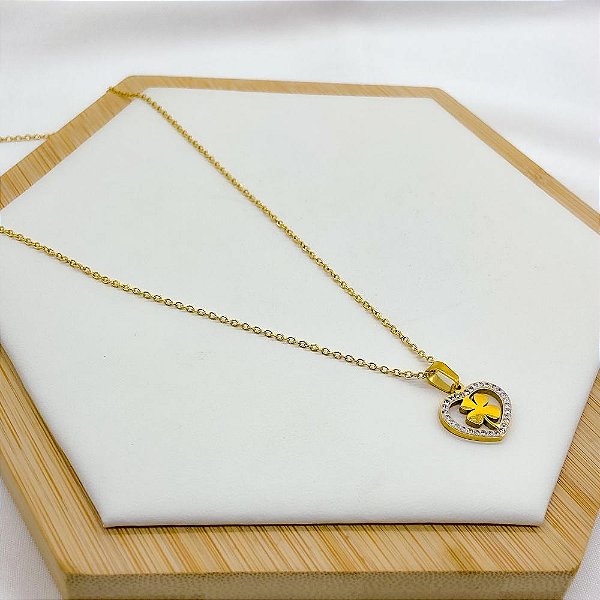 COLAR AÇO INOXIDÁVEL 45CM PINGENTE TREVO CORAÇÃO CRAVEJADO STRASS - DOURADO