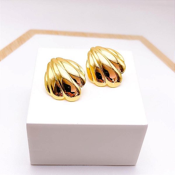 BRINCO  AÇO INOXIDÁVEL CONCHA MODA PRAIA - DOURADO