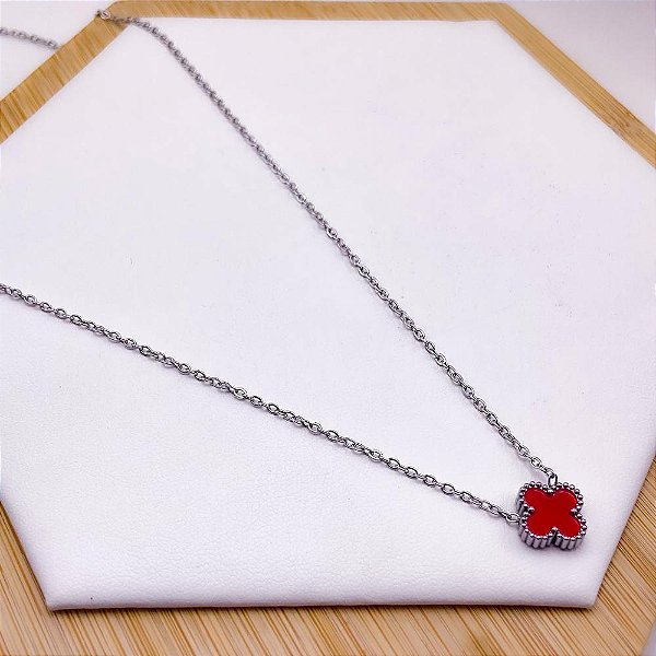 COLAR AÇO INOXIDÁVEL 45CM  TREVO VERMELHO - PRATEADO