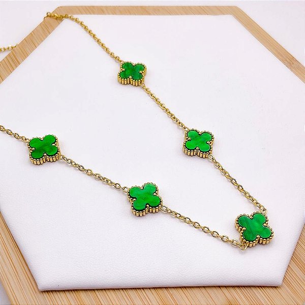 COLAR AÇO INOX 45 CM TREVO DOURADO - VERDE