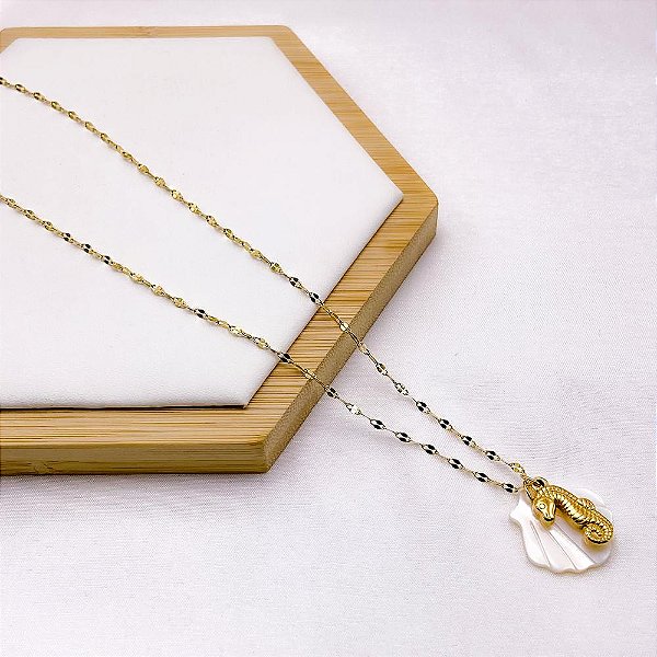 COLAR AÇO INOXIDÁVEL 45CM  CAVALO MARINHO - DOURADO