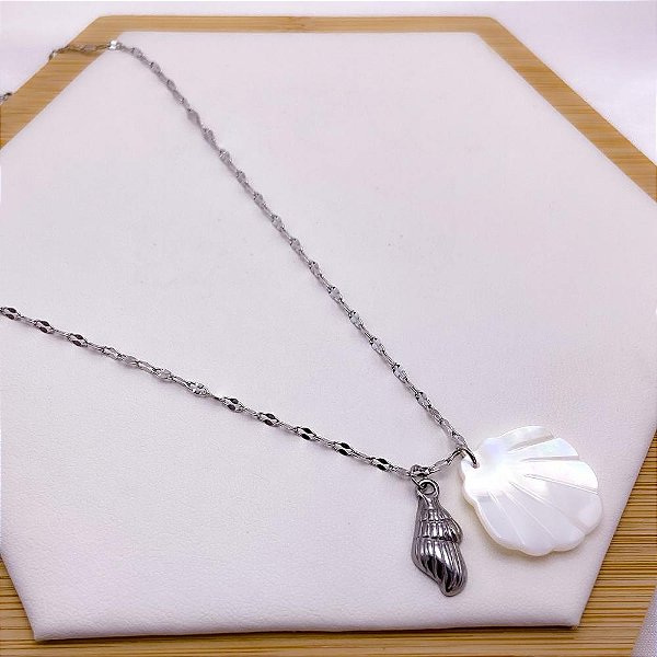 COLAR AÇO INOXIDÁVEL 45CM  CONCHA PEROLADA PRATEADO - CONCHA