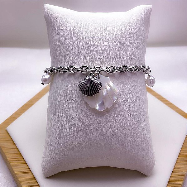 PULSEIRA  AÇO INOX PINGENTE CONCHA PEROLADA E PÉROLAS PRATEADA - CONCHA