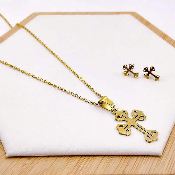 CONJUNTO COLAR  E BRINCO AÇO INOX  CRUZ VAZADA - DOURADO