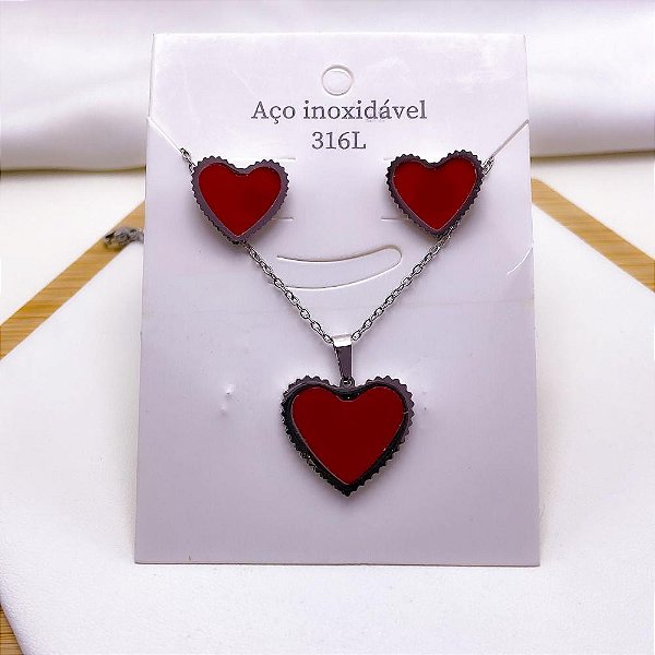 CONJUNTO COLAR  E BRINCO AÇO INOXIDÁVEL  CORAÇÃO VERMELHO - PRATEADO