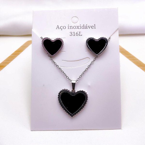 CONJUNTO COLAR  E BRINCO AÇO INOXIDÁVEL  CORAÇÃO PRETO - PRATEADO