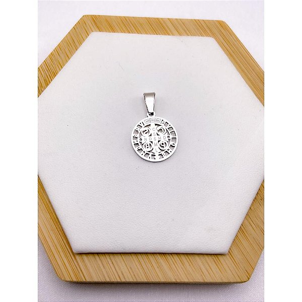 PINGENTE AÇO INOXIDÁVEL SÃO BENTO (P) 1,5CMX1,5CM - PRATEADO