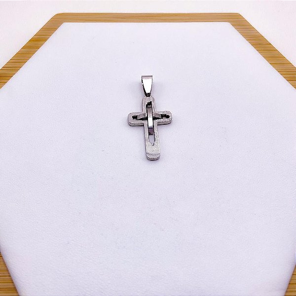 PINGENTE AÇO INOXIDÁVEL CRUCIFIXO - PRATEADO