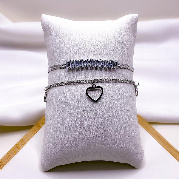 PULSEIRA AÇO INOXIDÁVEL RIVIERA BAGUETE CRISTAL E CORAÇÃO VAZADO - PRATEADA