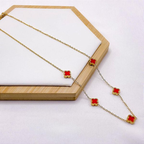 COLAR AÇO INOX 50CM TREVO VERMELHO - DOURADO