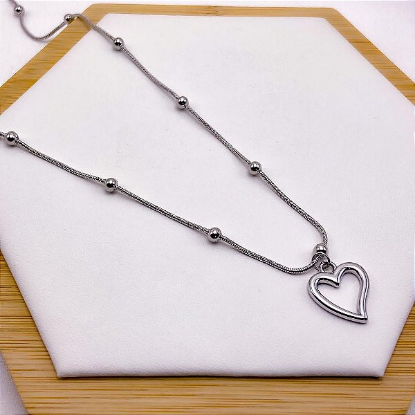 COLAR ACO INOX 45CM BOLINHAS PINGENTE CORAÇÃO VAZADO - PRATEADO