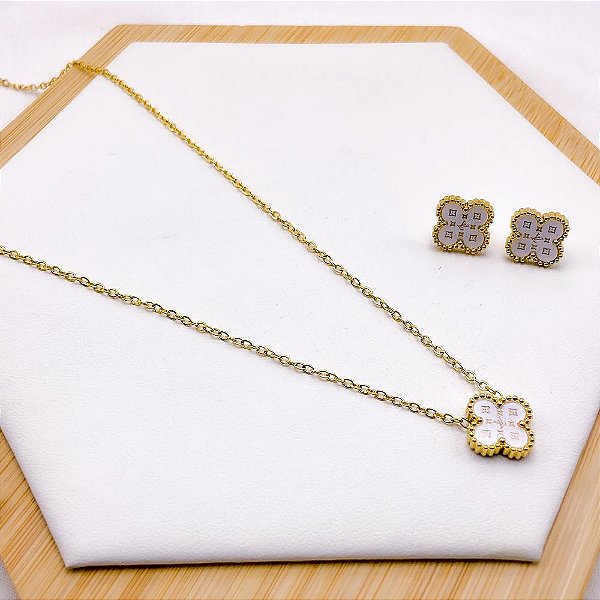 CONJUNTO COLAR  E BRINCO AÇO INOXIDÁVEL  TREVO PEROLADO - DOURADO
