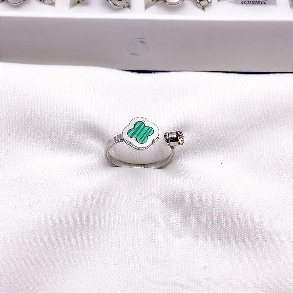 ANEL  AÇO INOXIDÁVEL TREVO VERDE - PRATEADO