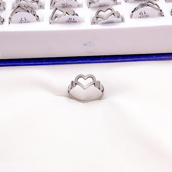 ANEL  AÇO INOXIDÁVEL CORAÇÃO - PRATEADO