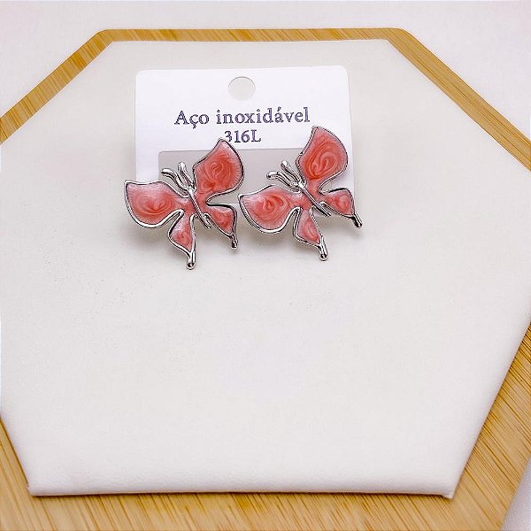 BRINCO AÇO INOX BORBOLETA RESINADO VERMELHO - PRATEADO