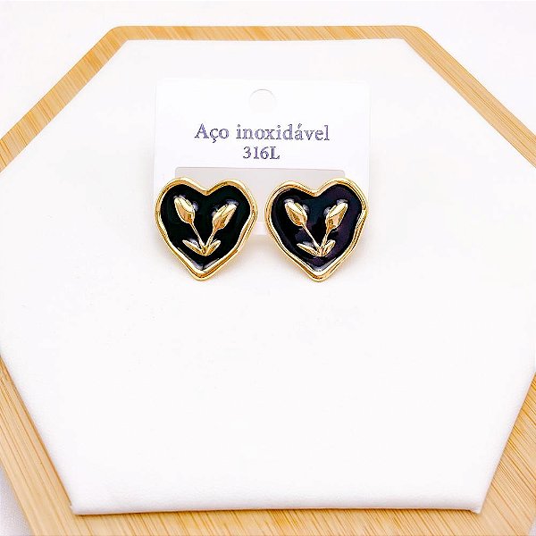 BRINCO AÇO INOX CORAÇÃO RESINADO PRETO - DOURADO
