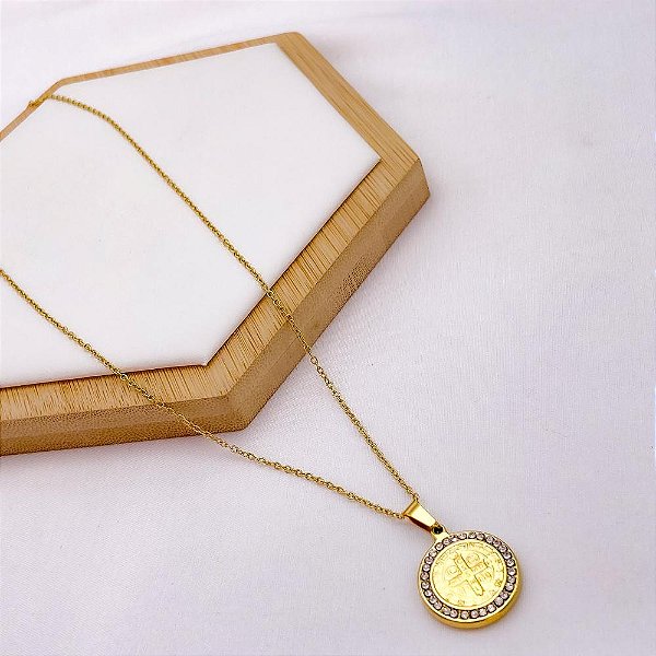 COLAR AÇO INOX 316L 45CM PINGENTE SÃO BENTO CRAVEJADO - DOURADO