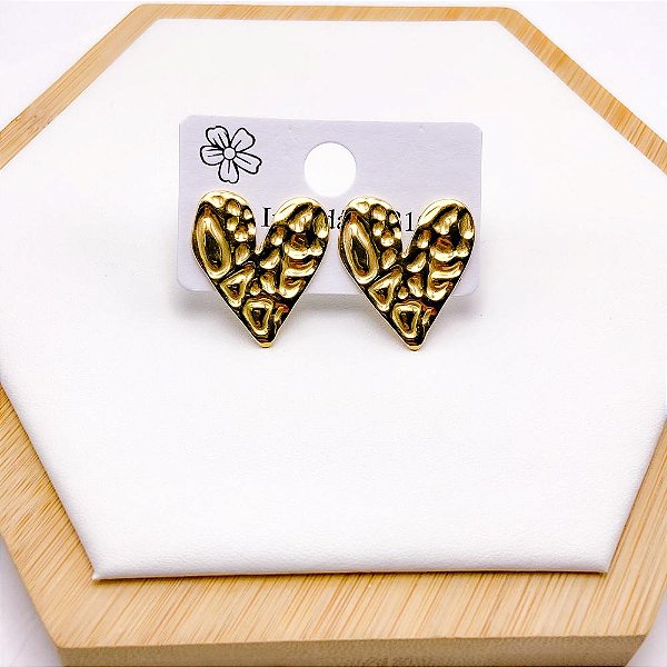 BRINCO AÇO INOX  CORAÇÃO COM DETALHES - DOURADO