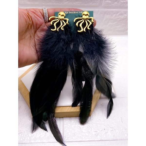 BRINCO AÇO INOX  POLVO PENA PRETA - DOURADO