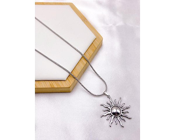 COLAR AÇO INOX 45CM PINGENTE RAIOS DE SOL - PRATEADO