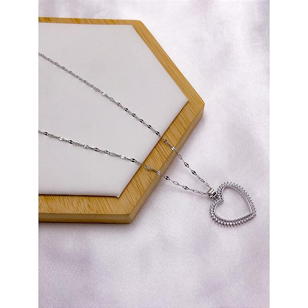 COLAR AÇO INOX 45CM PINGENTE CORAÇÃO CRAVEJADO BANHADO -  PRATEADO