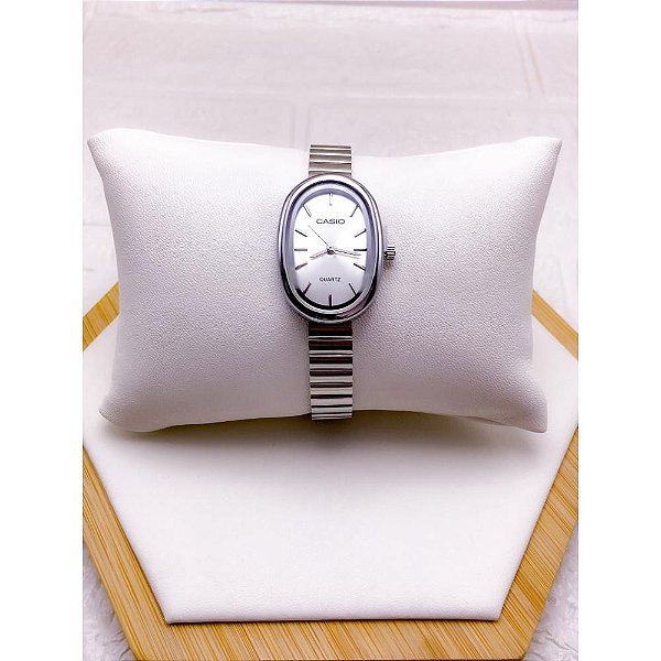 RELÓGIO VINTAGE CAIXA OVAL AÇO INOXIDAVEL FEMININO FUNDO BRANCO - PRATEADO