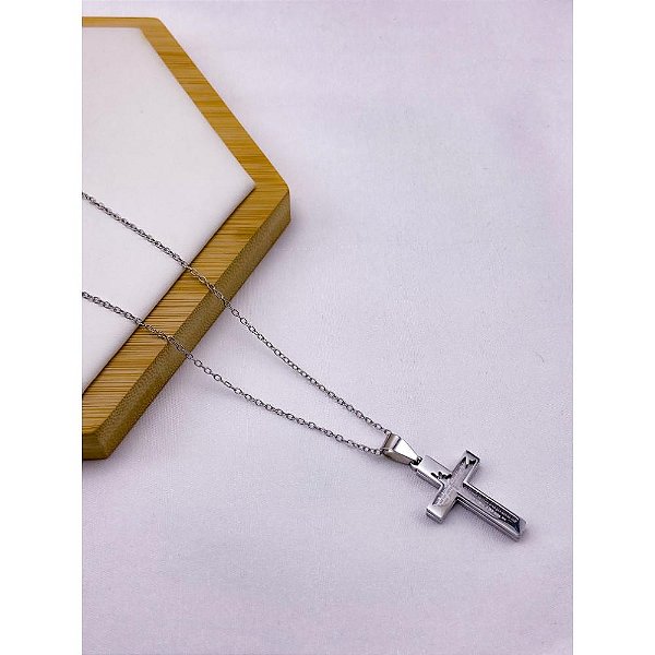 CORRENTE DE AÇO INOX 60 CM PINGENTE CRUCIFIXO - PRATEADA