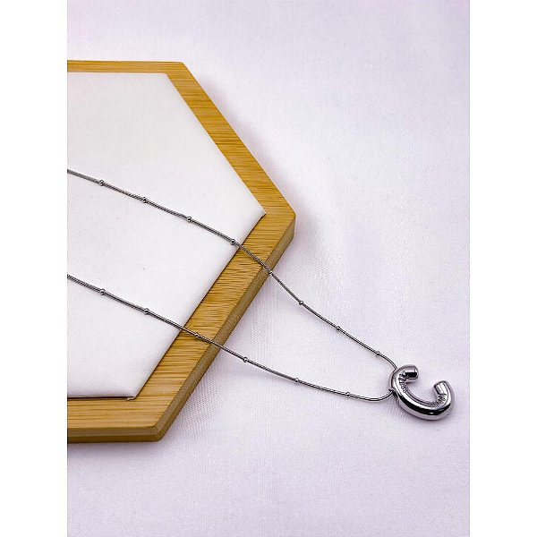 COLAR AÇO INOXIDÁVEL  45CM PINGENTE LETRA "C" - PRATEADO