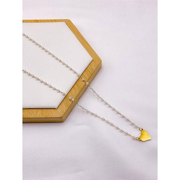 COLAR AÇO INOXIDÁVEL  45CM PÉROLAS CORAÇÃO - DOURADO