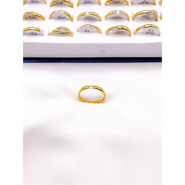 ANEL AÇO INOXIDÁVEL 3MM COM PEDRA CRISTAL - DOURADO (UNIDADE)