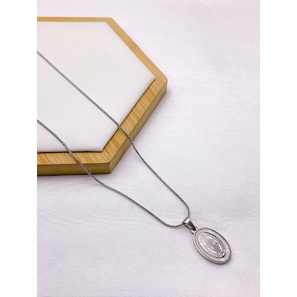 COLAR AÇO INOXIDÁVEL 45CM PINGENTE OVAL SÃO BENTO DUPLA FACE PEROLADO - PRATEADO