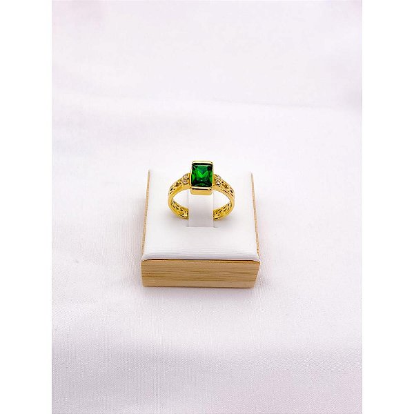 ANEL AÇO INOXIDÁVEL FORMATURA PEDRA VERDE  - DOURADO (UNIDADE) - ACOMPANHA CAIXA ROSA