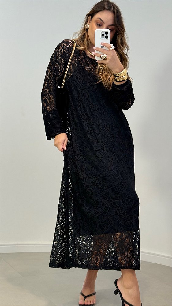VESTIDO RENDA
