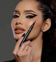 Catharine Hill - Perfect Liner - Caneta Delineadora
