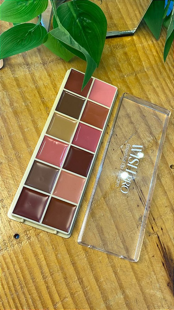 MICHELLY PALMA - PALETA DE BATOM ESSENTIL LIP CREAM