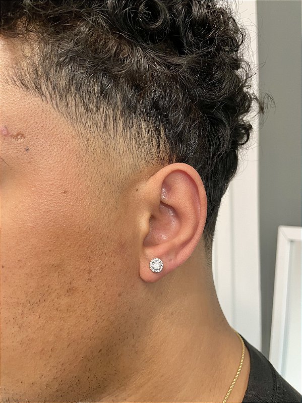 Brinco Masculino Par Redondo Cravejado Fílip 1 (7mm) Banhado A Ouro Branco BRI152