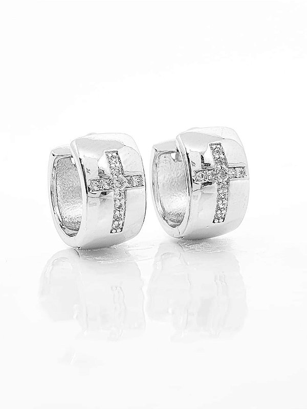 Brinco Masculino Par Argola Com Cruz Cravejada (13,2X7mm) Banhada A Ouro Branco
