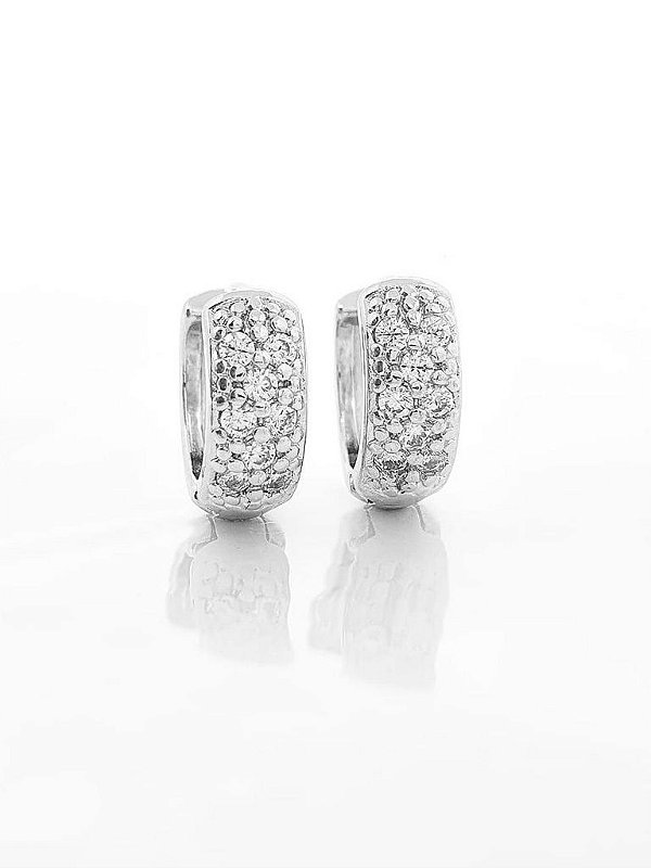 Brinco Masculino Par Argola Cravejada Com 8 Pedras (11,6X4,3mm) Banhada A Ouro Branco BRI006