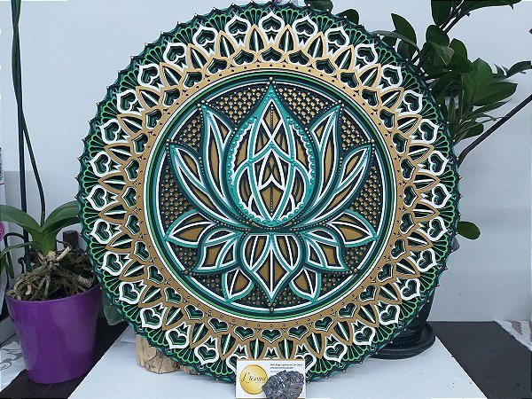 Mandala 3D 8C Flor de Lótus | Verde, branco e ouro (do 25cm ao 90cm)